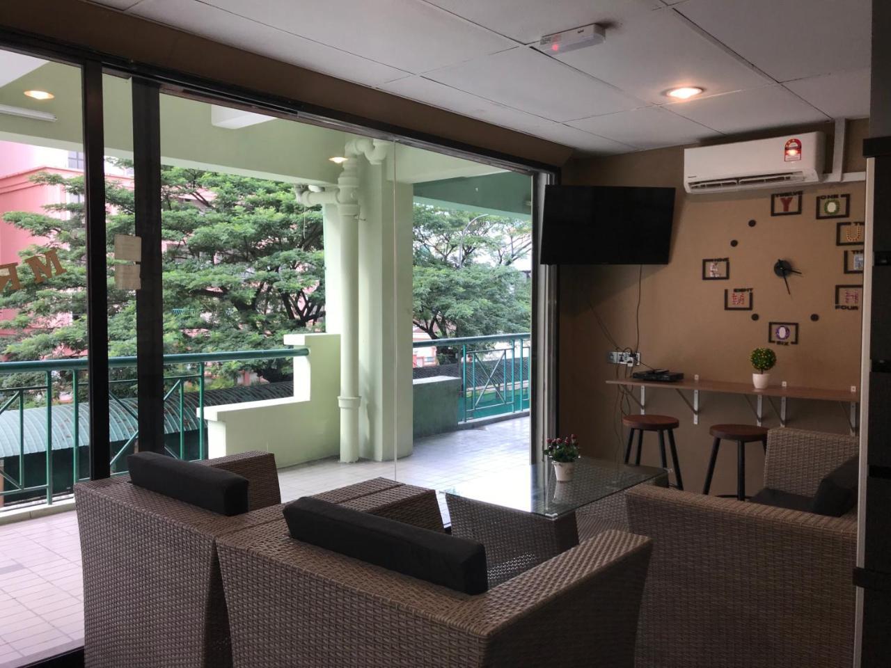 Nusantara Mattwaddien Hostel Kota Kinabalu Exterior foto